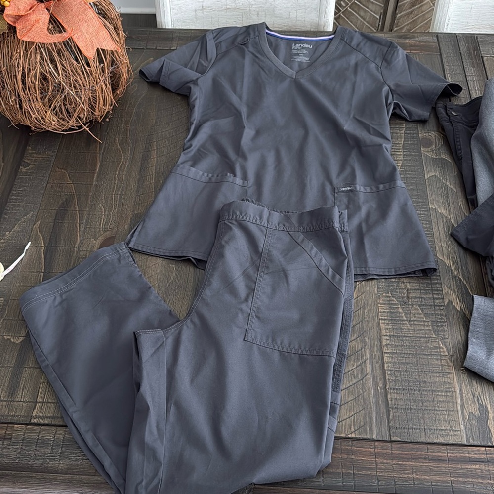 Grey Scrub set Landau Pro Flex